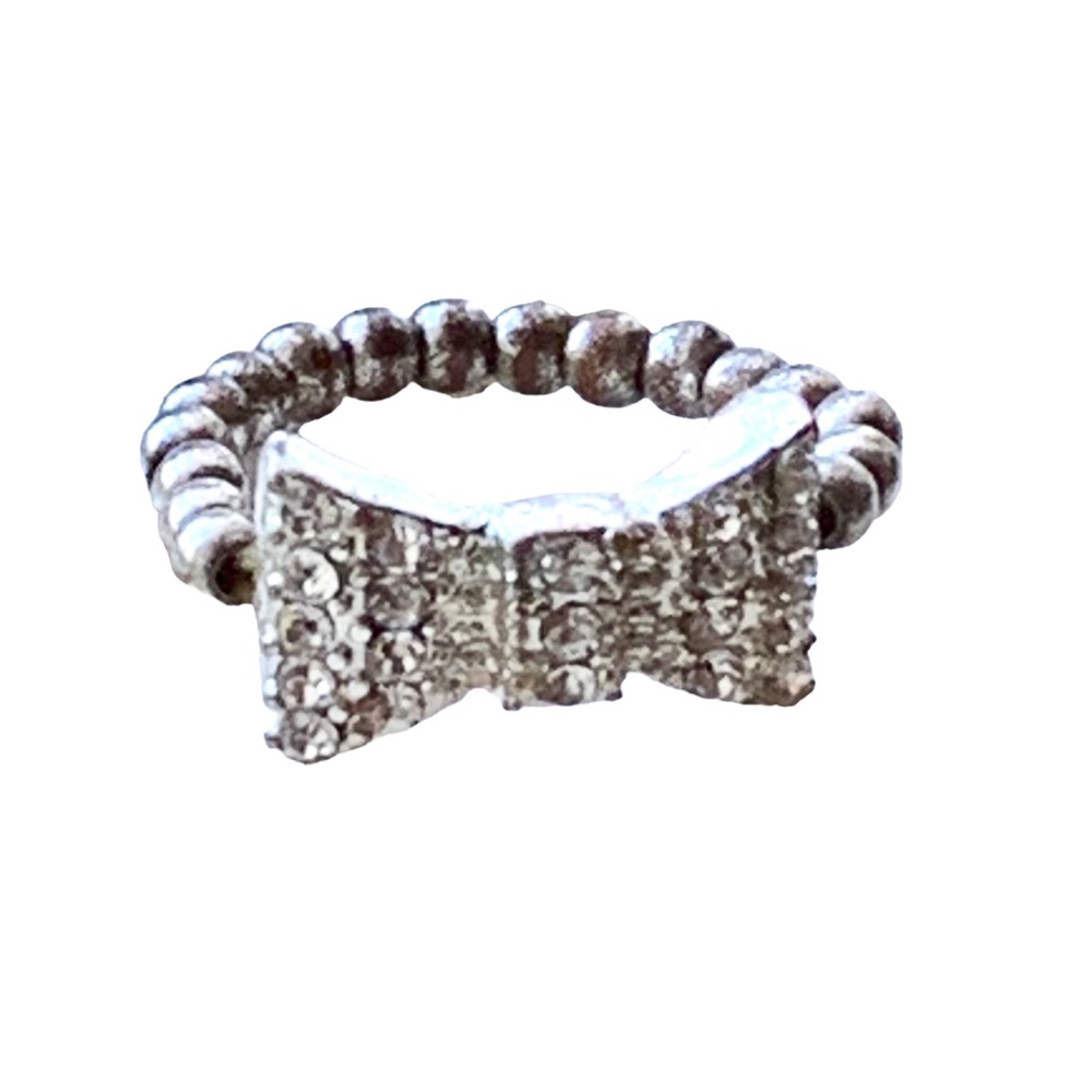 Bow Tie Silver Tone Costume Fashion Stretch Ring Woman’s Jewelry